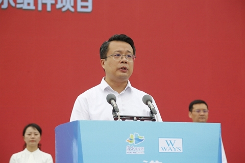 淮安利来国际轻量化车载新型显示组件项目开工建设4.JPG